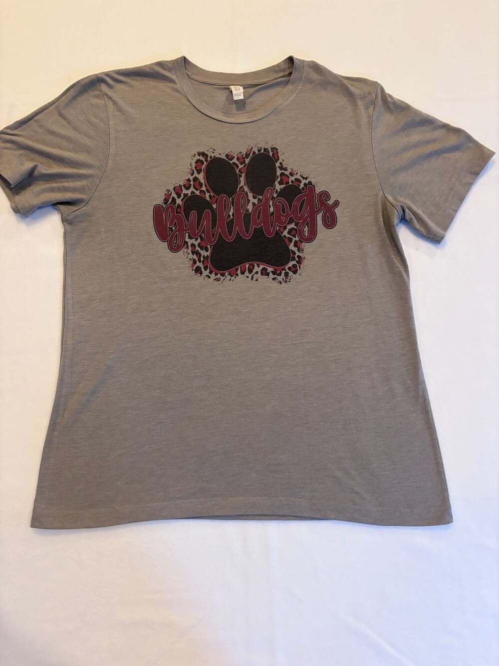 Bella+Canvas Bulldogs Paw Print Cheetah Leopard Graphic T-Shirt Gray Size L